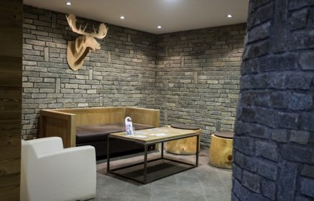 Apartment Stone Echo