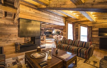 Chalet Airy Court