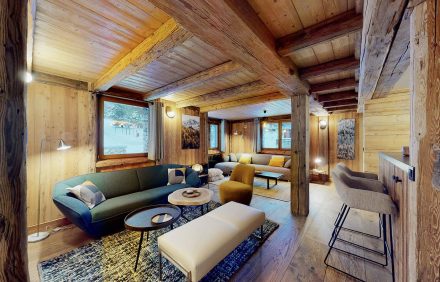Chalet Cinnamon Tarn