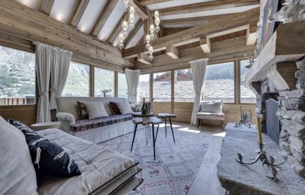 Chalet Craggy Court