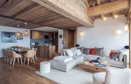 Chalet Crystal Bower