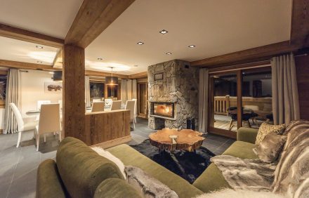 Chalet Damask