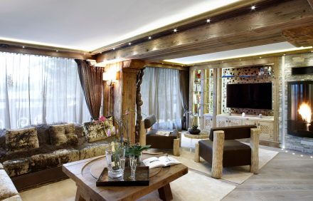 Chalet Hibiscus