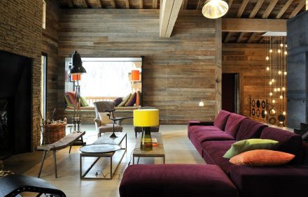 Chalet Scarlet