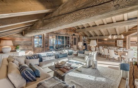 Chalet Snowcap Knoll