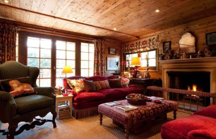 Chalet Vermilion